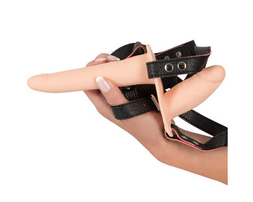 Телесный двойной вибрострапон с вибрацией Vibrating Double Strap-On - 15 см.